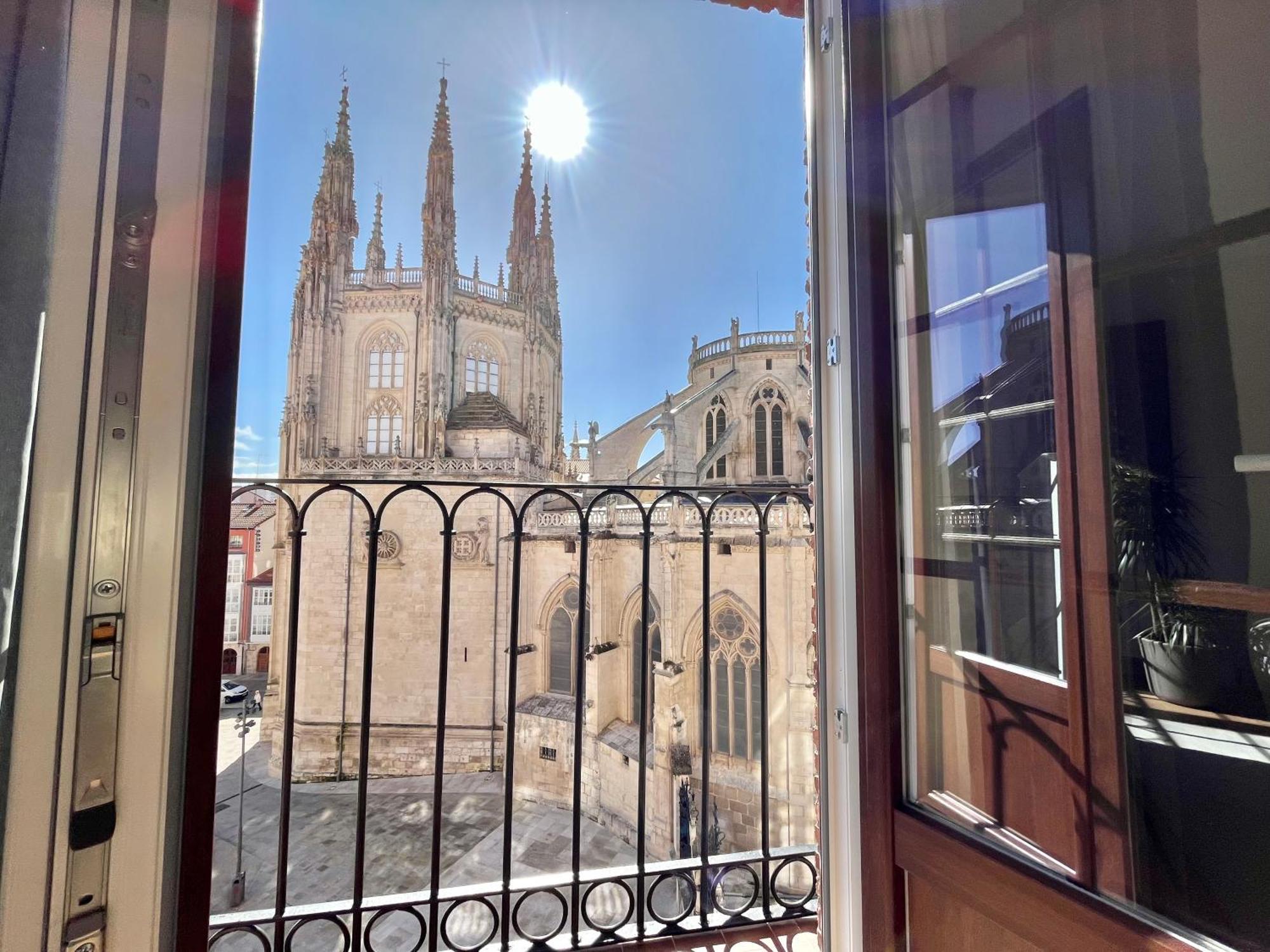 Acariciando La Catedral Vista Espectacular Apartment Burgos Exterior photo