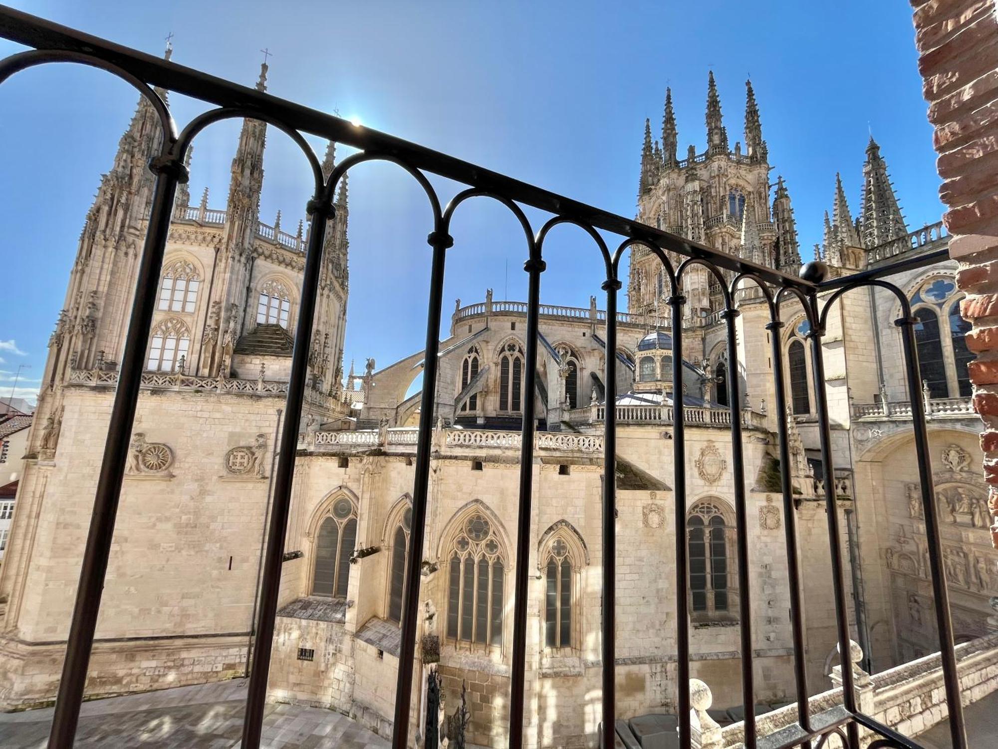 Acariciando La Catedral Vista Espectacular Apartment Burgos Exterior photo